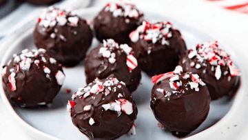 Embracing Toronto's Holiday Delights: A Festive Journey of Scent and Flavor - Pinky Swear & Co.