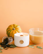 pumpkin chai and maple scented candle. Coconut-soy wax, paraben-free and pthalate-free fragrances with crackling wooden wick. Candle burns for 50 hours. Baby and pet safe.