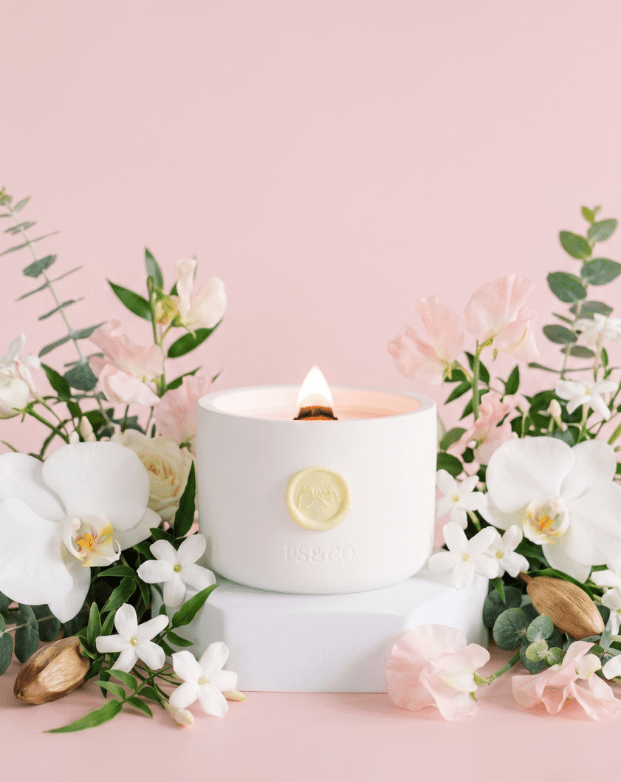 The Oasis Candle | White Florals & Clean Musk - Pinky Swear & Co.
